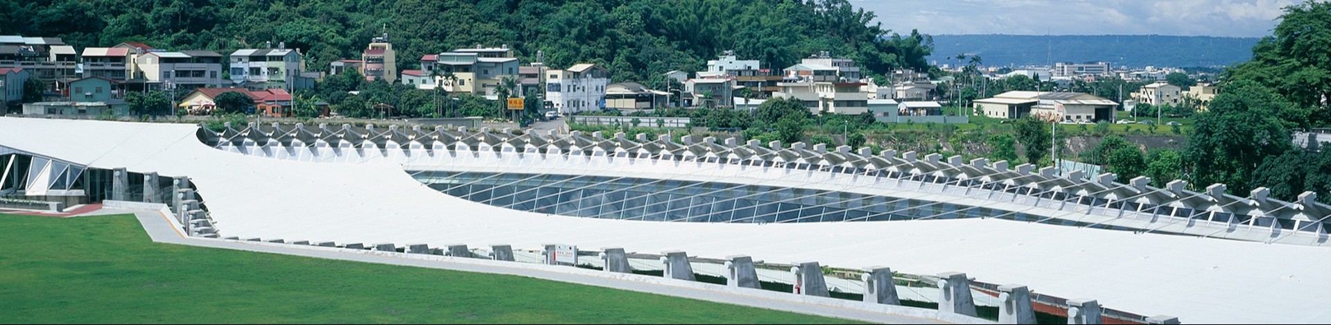 921地震教育園區薄膜結構整修統包工程