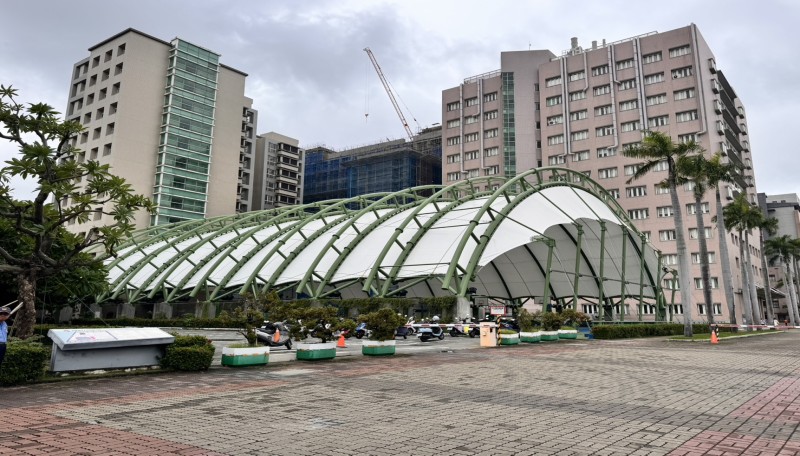 高雄醫學大學綜合球場鋼索更換+基座排水工程完工